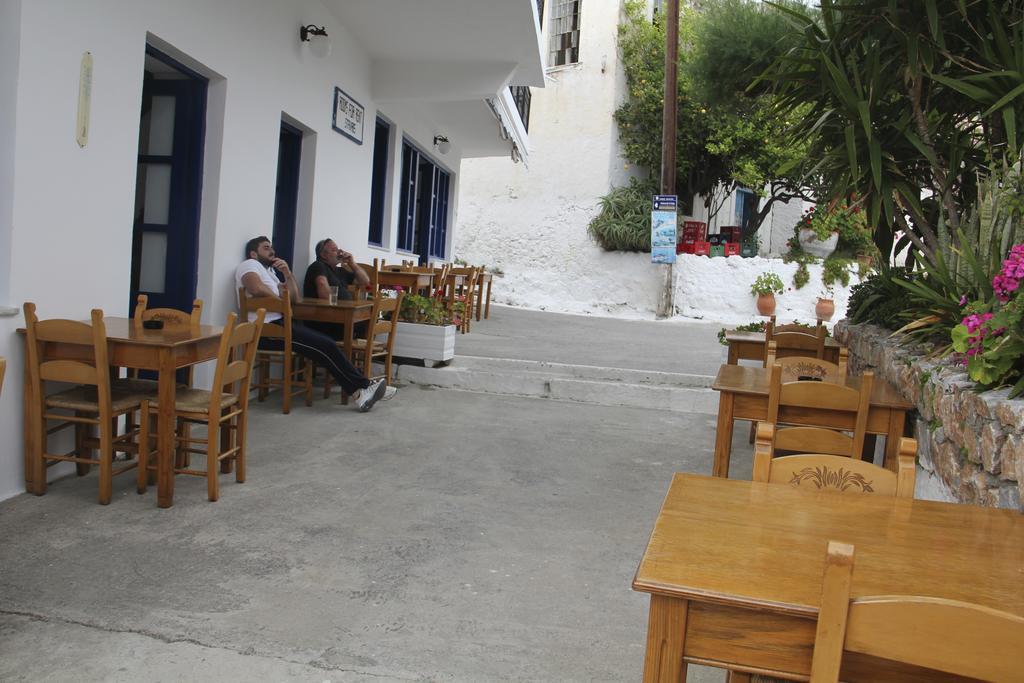Hotel Stavris Khora Sfakion Bagian luar foto