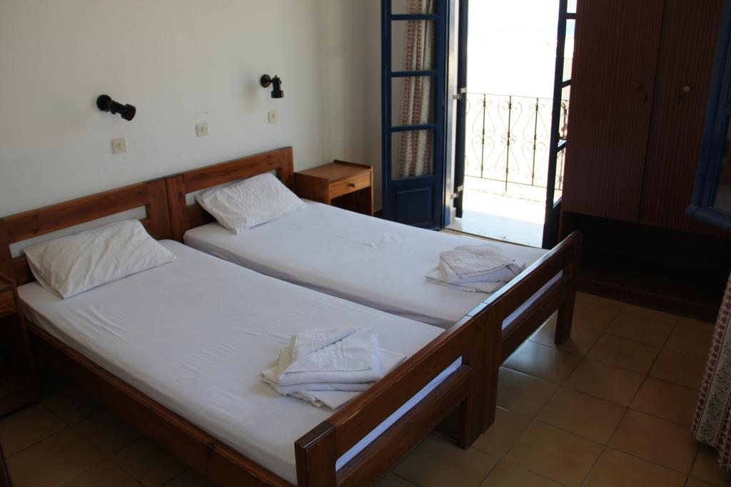 Hotel Stavris Khora Sfakion Bagian luar foto