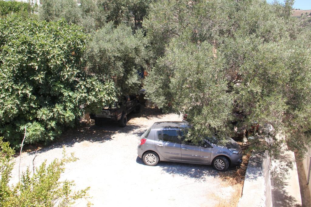 Hotel Stavris Khora Sfakion Bagian luar foto