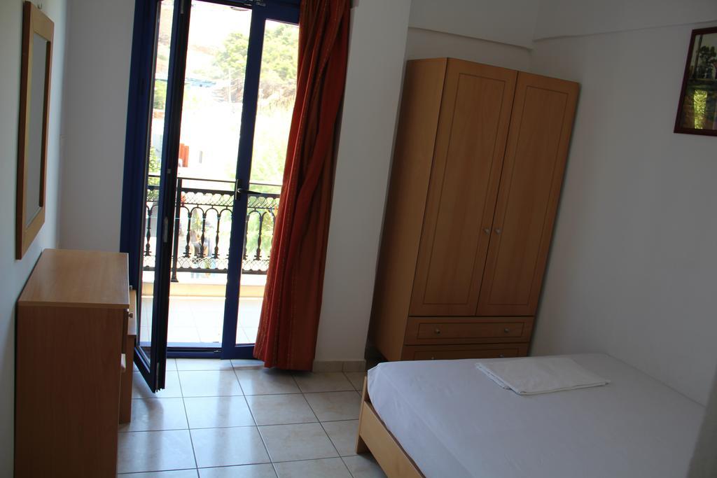 Hotel Stavris Khora Sfakion Bagian luar foto