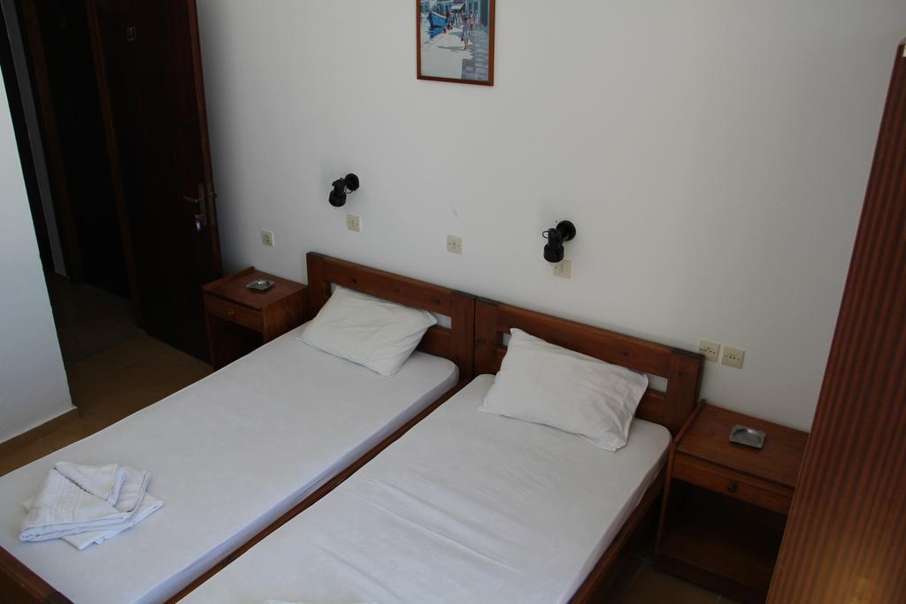 Hotel Stavris Khora Sfakion Bagian luar foto