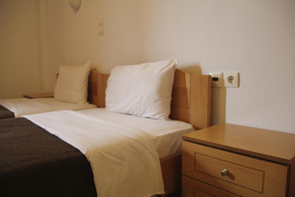 Hotel Stavris Khora Sfakion Bagian luar foto