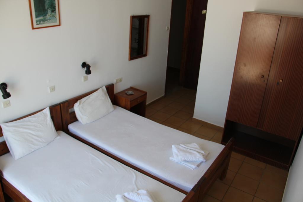Hotel Stavris Khora Sfakion Bagian luar foto