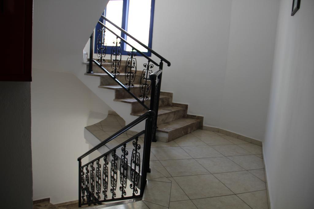 Hotel Stavris Khora Sfakion Bagian luar foto